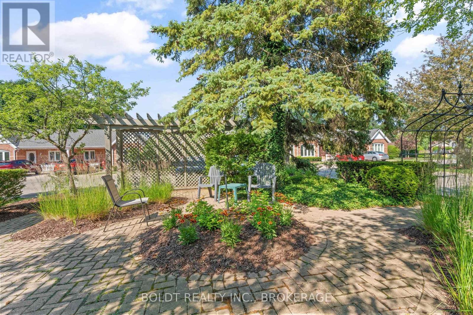 29 - 443 Nassau Street, Niagara-On-The-Lake, Ontario  L0S 1J0 - Photo 24 - X12685932