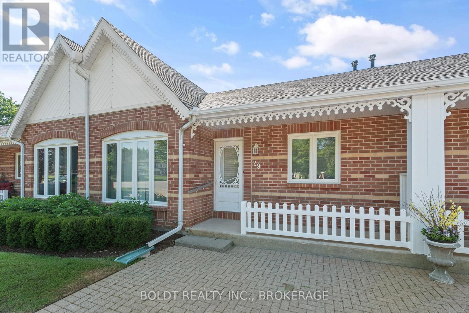 29 - 443 Nassau Street, Niagara-On-The-Lake, Ontario  L0S 1J0 - Photo 4 - X12685932