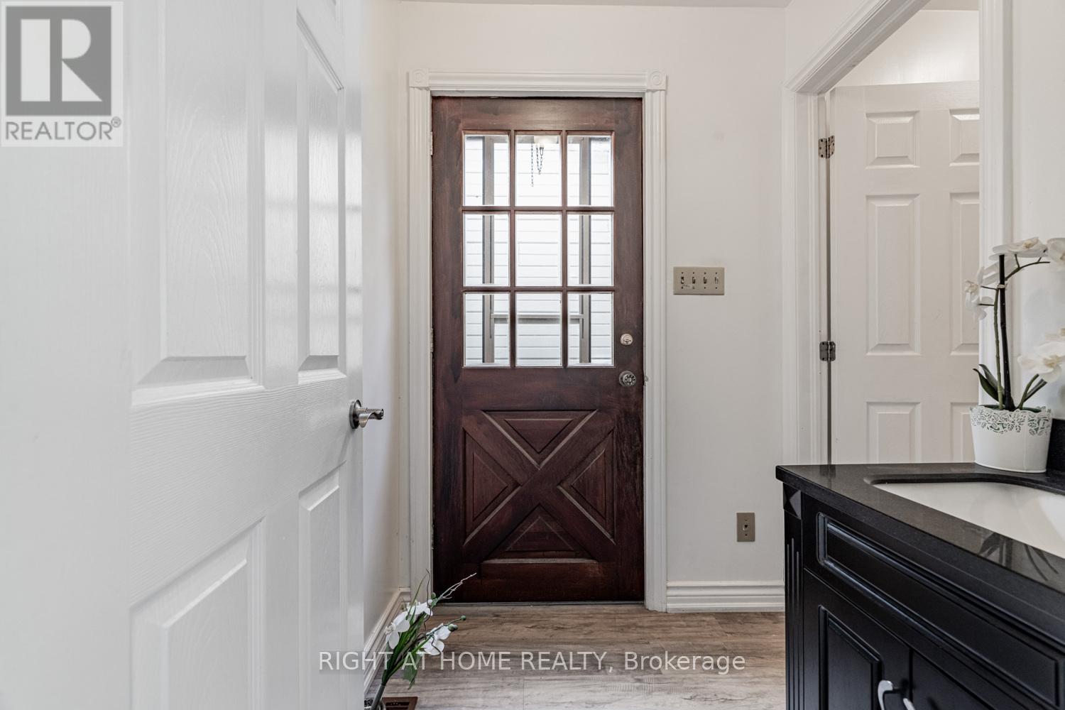 144 Wedgewood Drive, Toronto, Ontario  M2M 2H7 - Photo 16 - C12143089