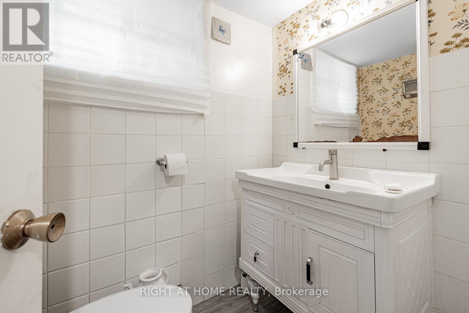 144 Wedgewood Drive, Toronto, Ontario  M2M 2H7 - Photo 27 - C12143089