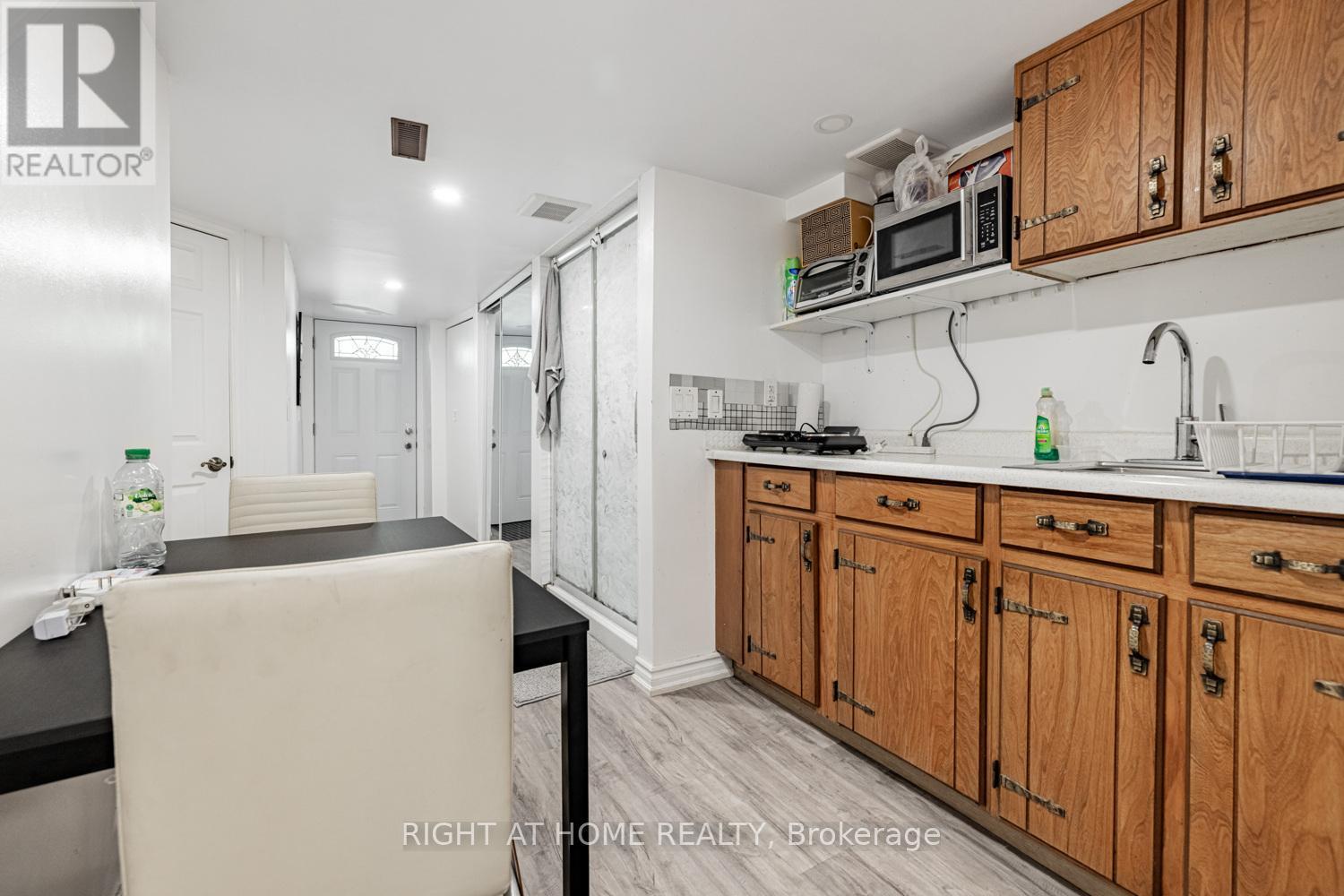 144 Wedgewood Drive, Toronto, Ontario  M2M 2H7 - Photo 24 - C12143089