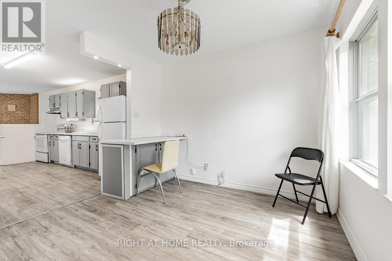 144 Wedgewood Drive, Toronto, Ontario  M2M 2H7 - Photo 14 - C12143089