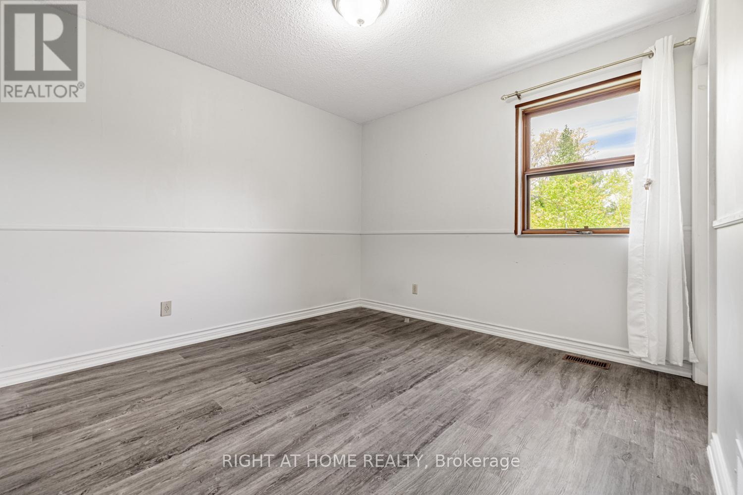 144 Wedgewood Drive, Toronto, Ontario  M2M 2H7 - Photo 19 - C12143089