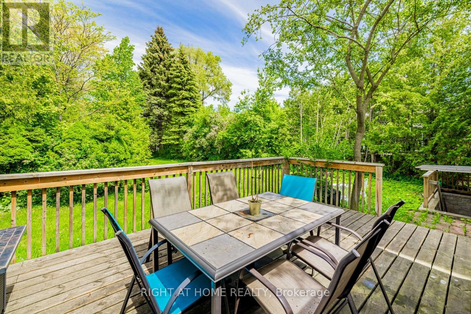 144 Wedgewood Drive, Toronto, Ontario  M2M 2H7 - Photo 32 - C12143089