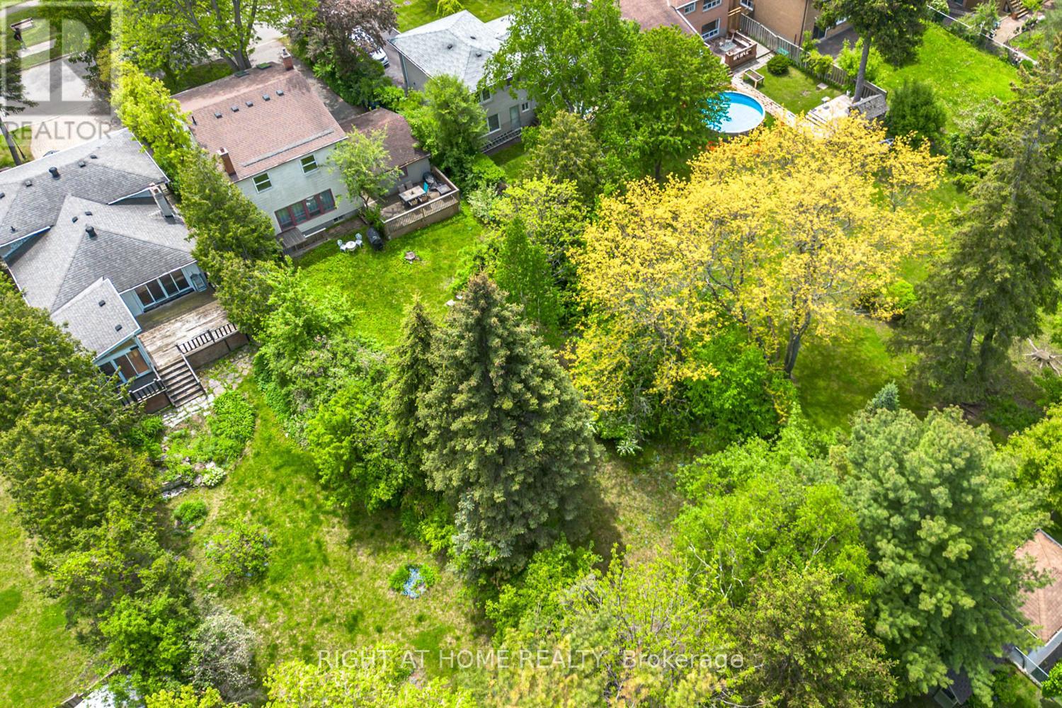 144 Wedgewood Drive, Toronto, Ontario  M2M 2H7 - Photo 41 - C12143089