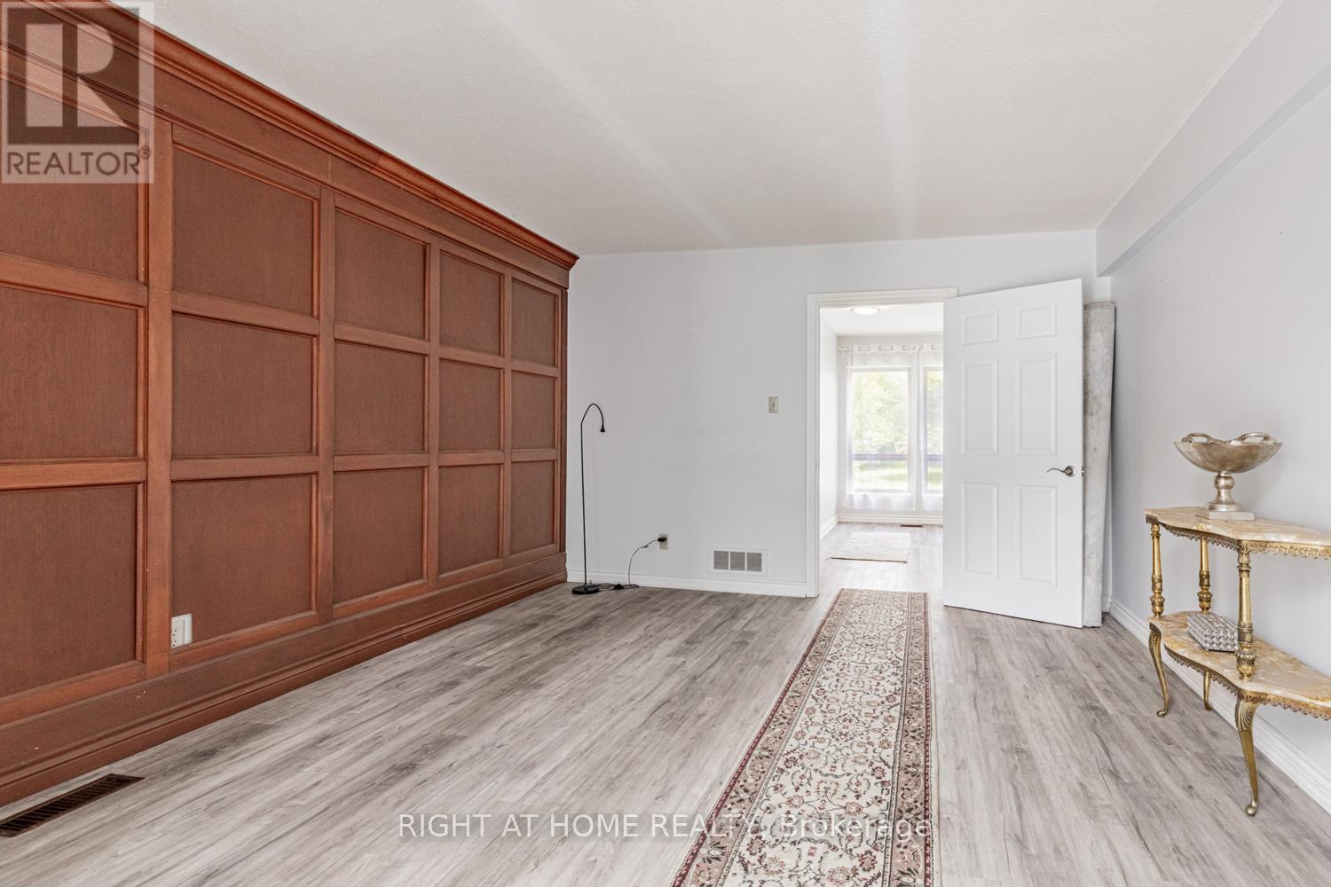 144 Wedgewood Drive, Toronto, Ontario  M2M 2H7 - Photo 7 - C12143089