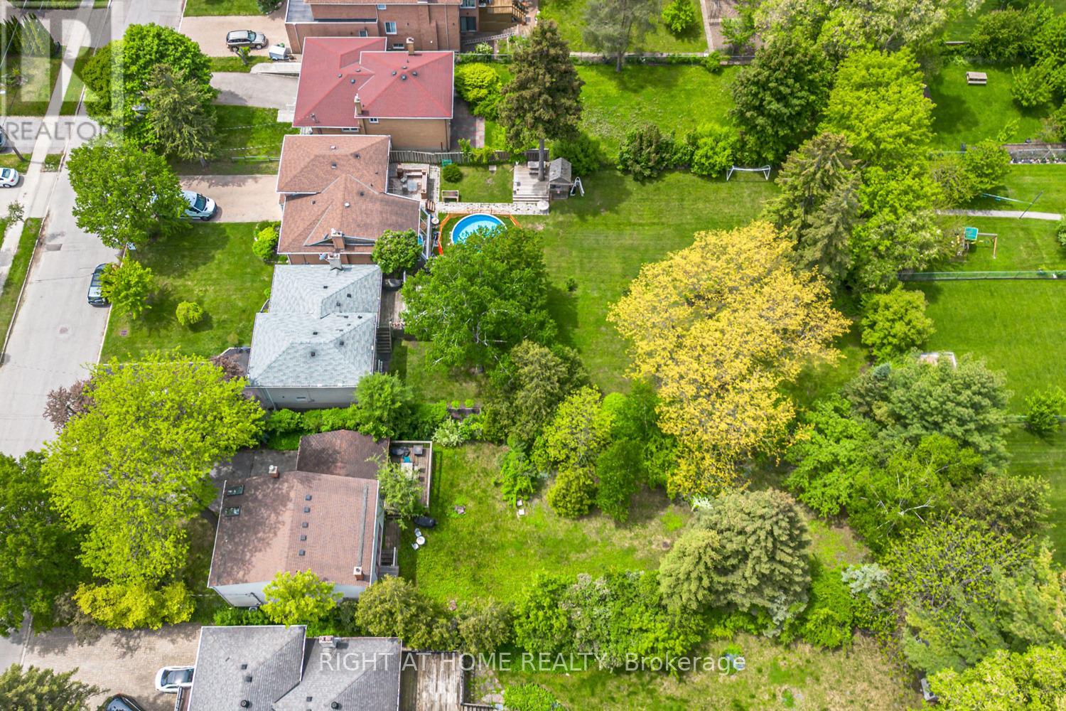 144 Wedgewood Drive, Toronto, Ontario  M2M 2H7 - Photo 36 - C12143089