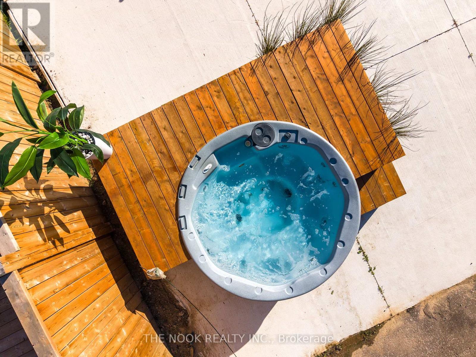 74 East Beach Road, Clarington, Ontario  L1C 3K3 - Photo 5 - E12685834