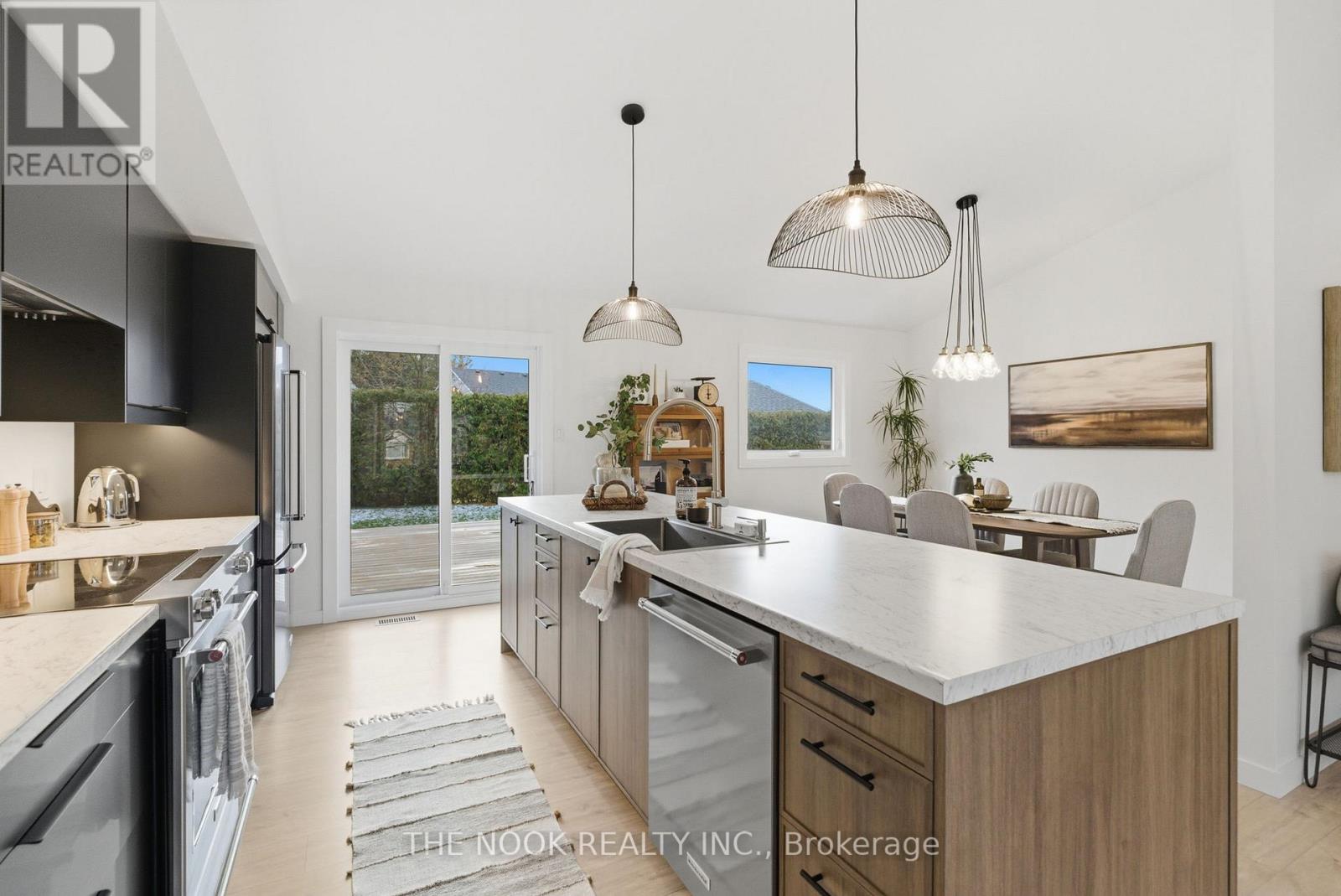 11 Lynn Crescent, Brock, Ontario  L0E 1E0 - Photo 10 - N12685818