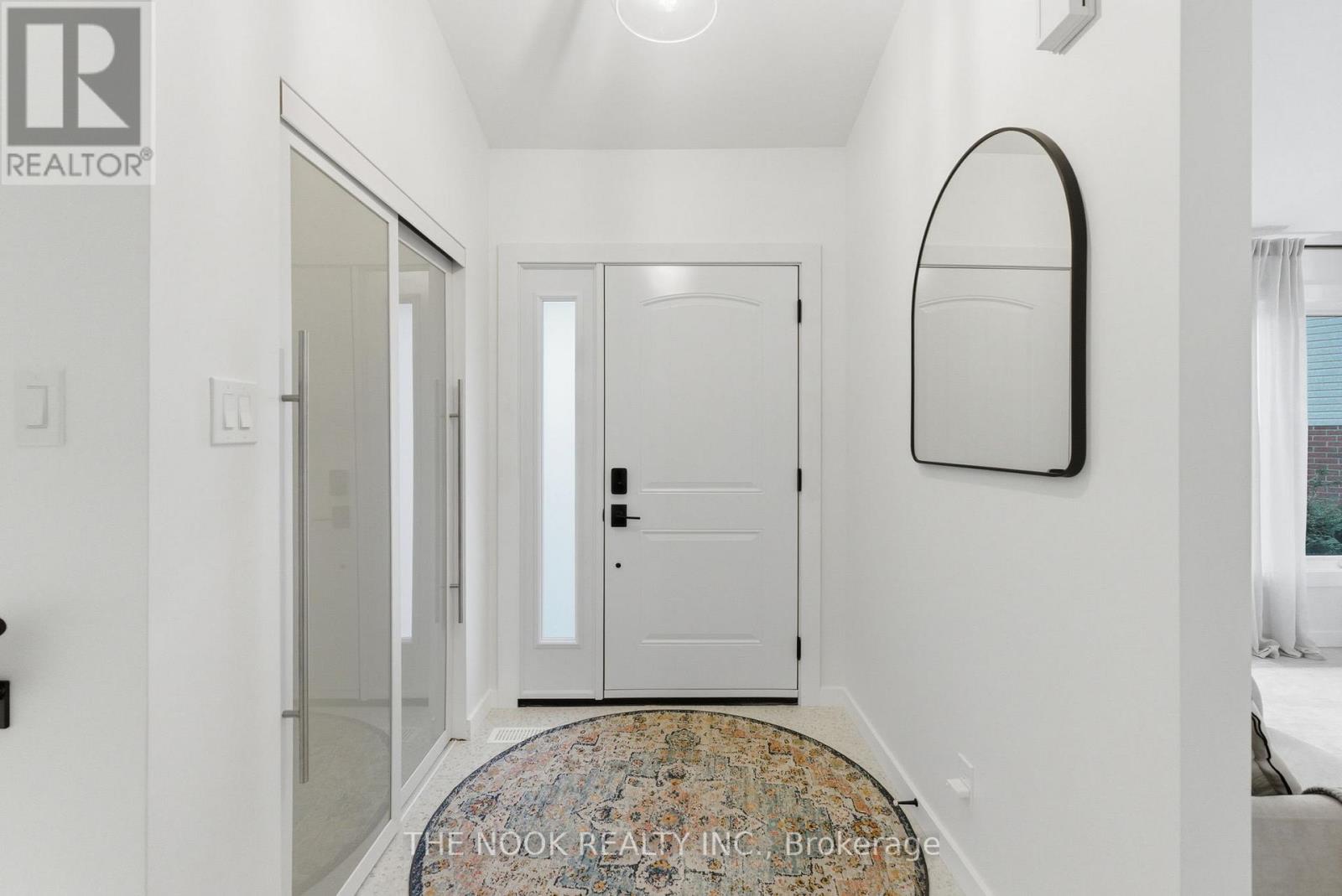 11 Lynn Crescent, Brock, Ontario  L0E 1E0 - Photo 3 - N12685818