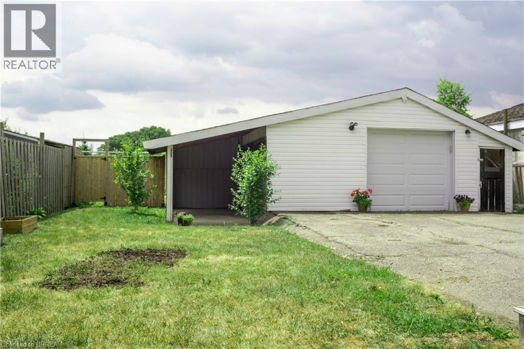 148 Wilkes Street, Brantford, Ontario  N3T 4W3 - Photo 14 - 40797451