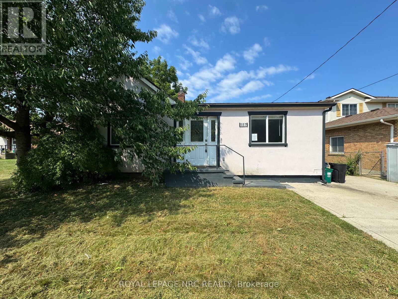 557 Geneva Street, St. Catharines, Ontario  L2N 2J1 - Photo 2 - X12547068