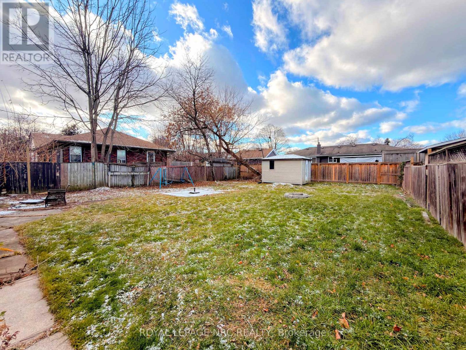 557 Geneva Street, St. Catharines, Ontario  L2N 2J1 - Photo 3 - X12547068