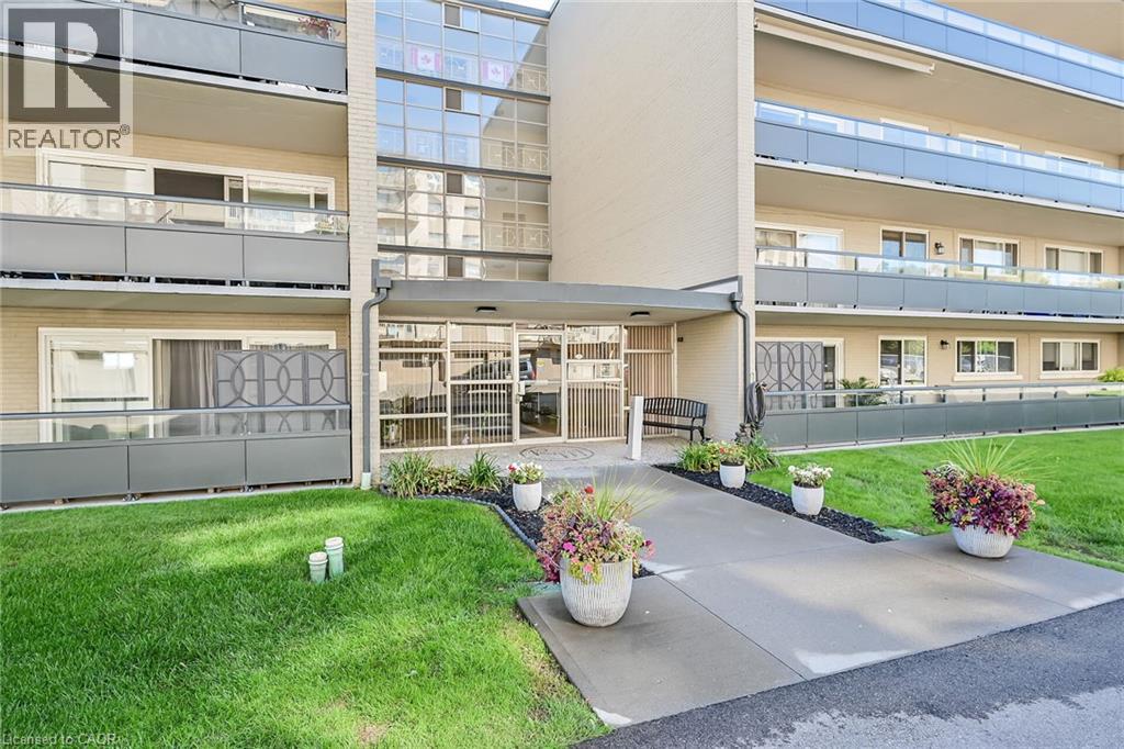 510 Queenston Road Unit# 404, Hamilton, Ontario  L8K 1J3 - Photo 4 - 40776905