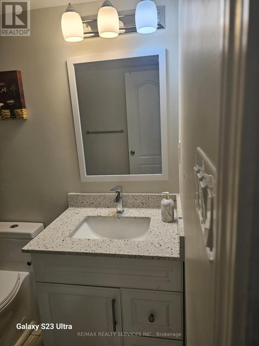 7 Dawn Lane, Caledon, Ontario  L7C 2E9 - Photo 21 - W12653580