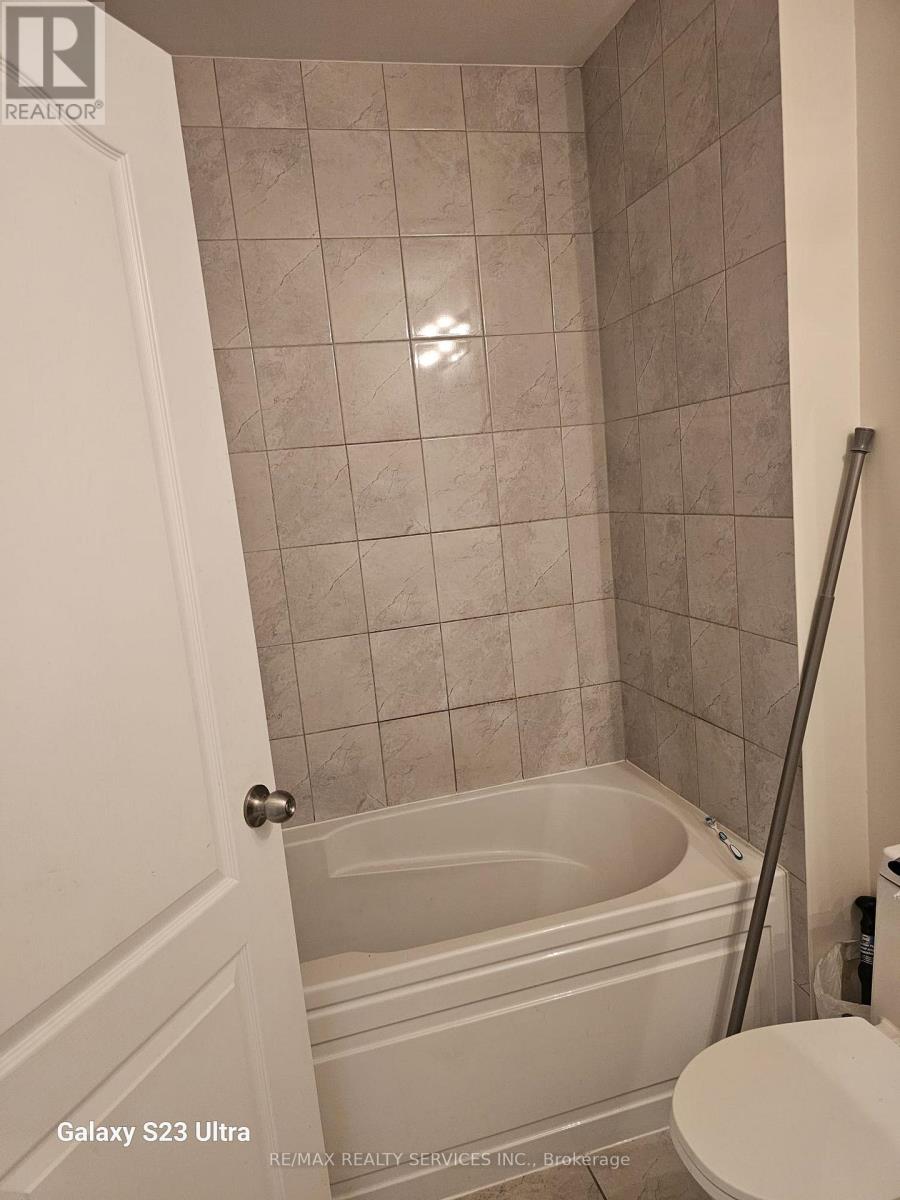 7 Dawn Lane, Caledon, Ontario  L7C 2E9 - Photo 30 - W12653580