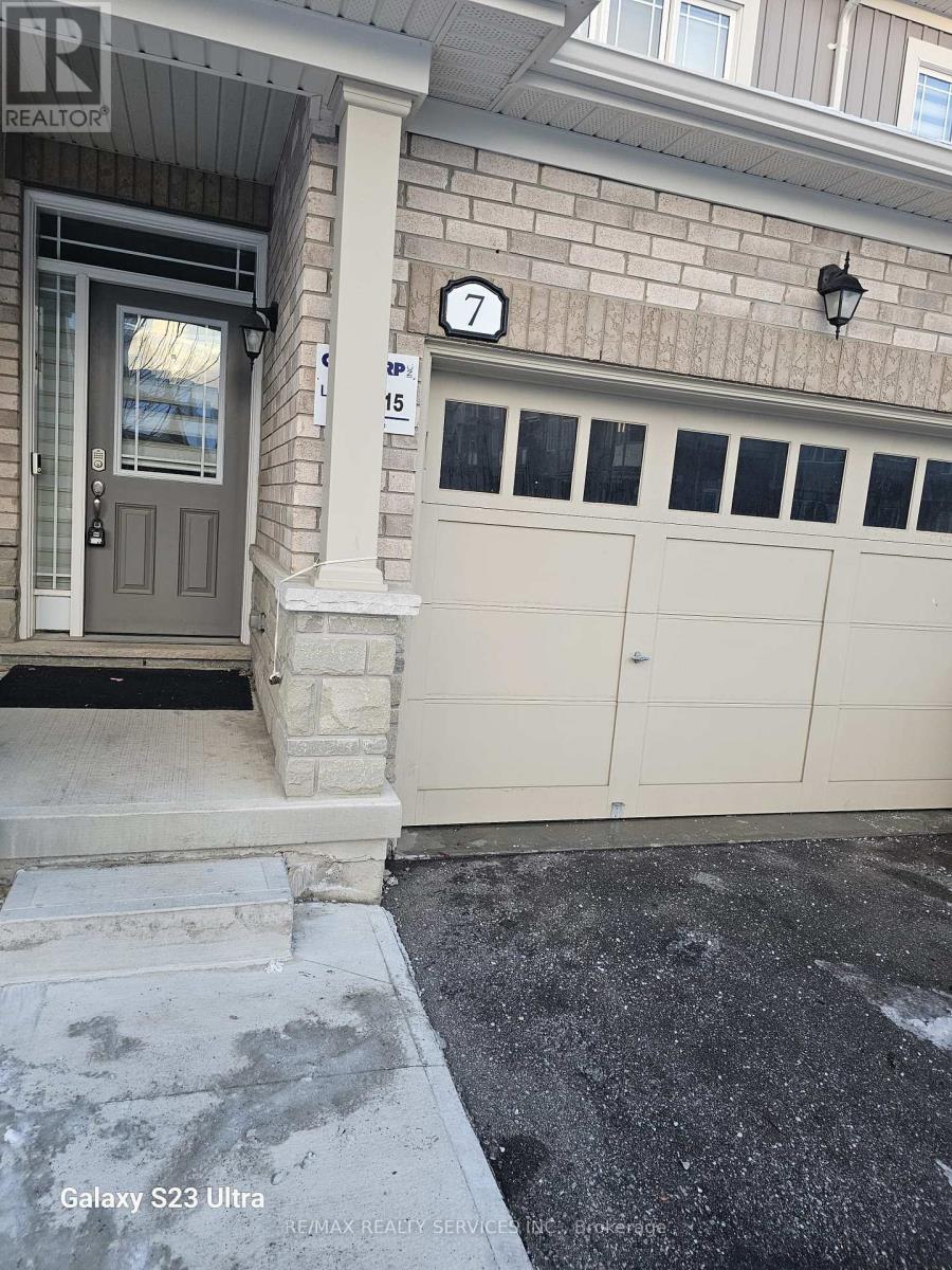 7 Dawn Lane, Caledon, Ontario  L7C 2E9 - Photo 4 - W12653580