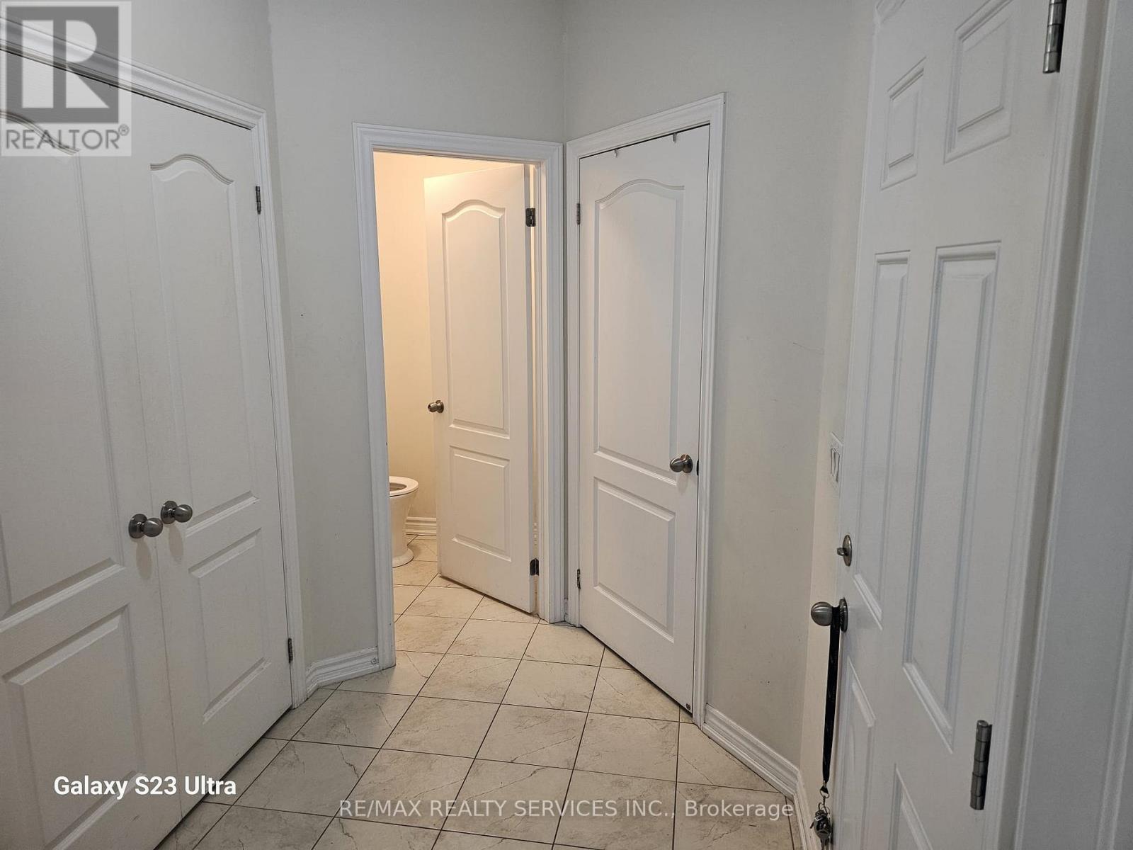 7 Dawn Lane, Caledon, Ontario  L7C 2E9 - Photo 9 - W12653580