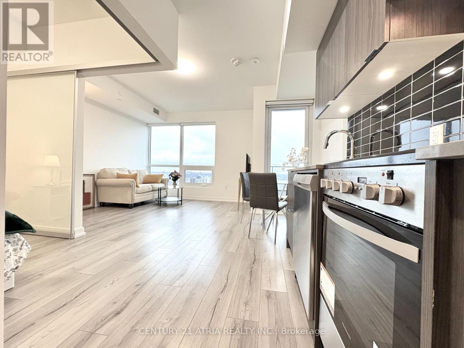 5206 - 395 Bloor Street E, Toronto, Ontario  M4W 0B4 - Photo 3 - C12685816