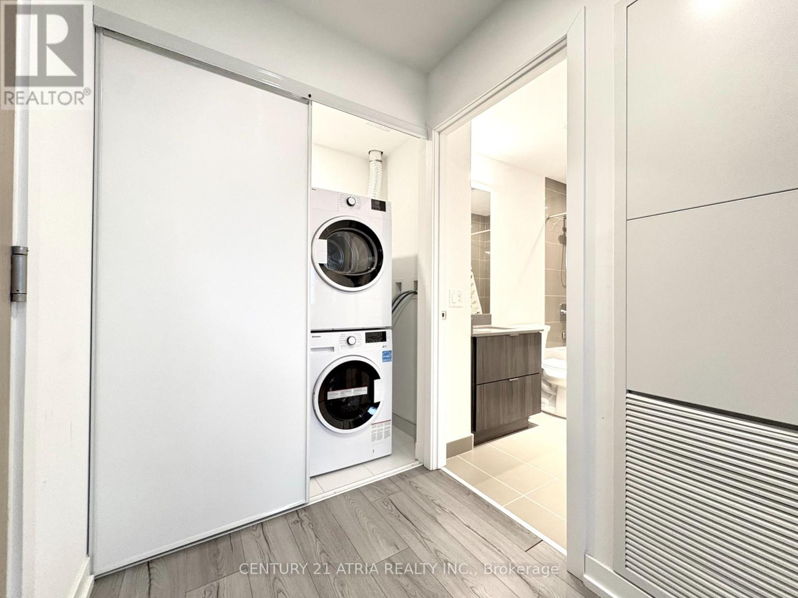 5206 - 395 Bloor Street E, Toronto, Ontario  M4W 0B4 - Photo 9 - C12685816