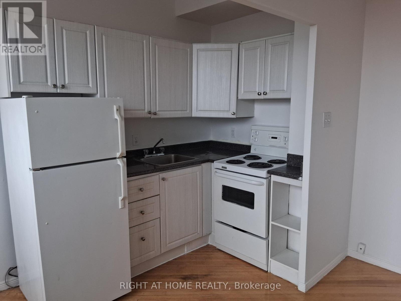 1001 - 191 St George Street, Toronto, Ontario  M5R 2M6 - Photo 11 - C12685910