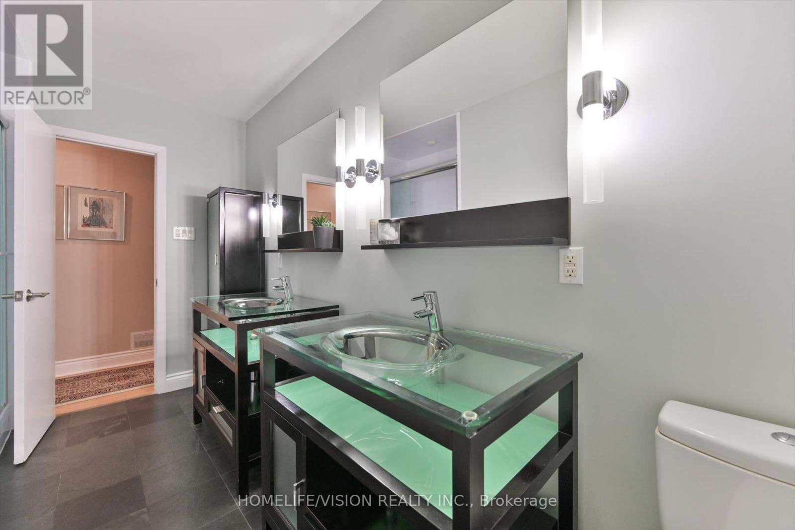 55 Banstock Drive, Toronto, Ontario  M2K 2H7 - Photo 18 - C12685922