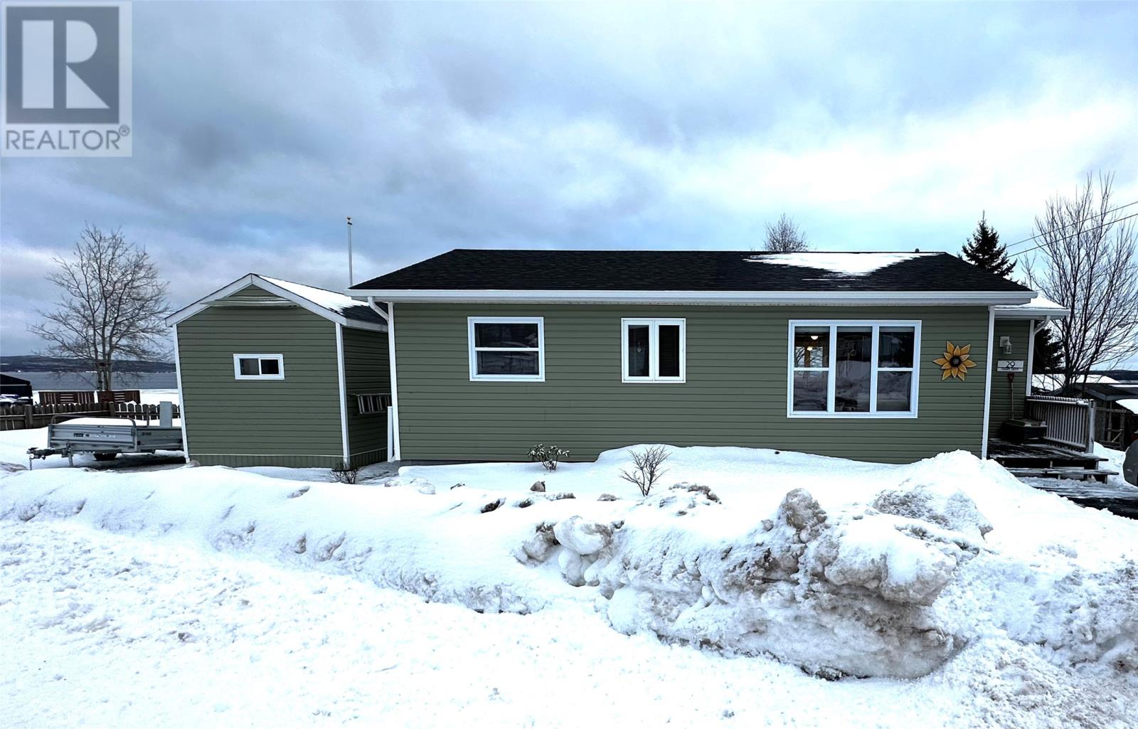 29 Marine Drive, Botwood, Newfoundland & Labrador  A0H 1E0 - Photo 1 - 1293597