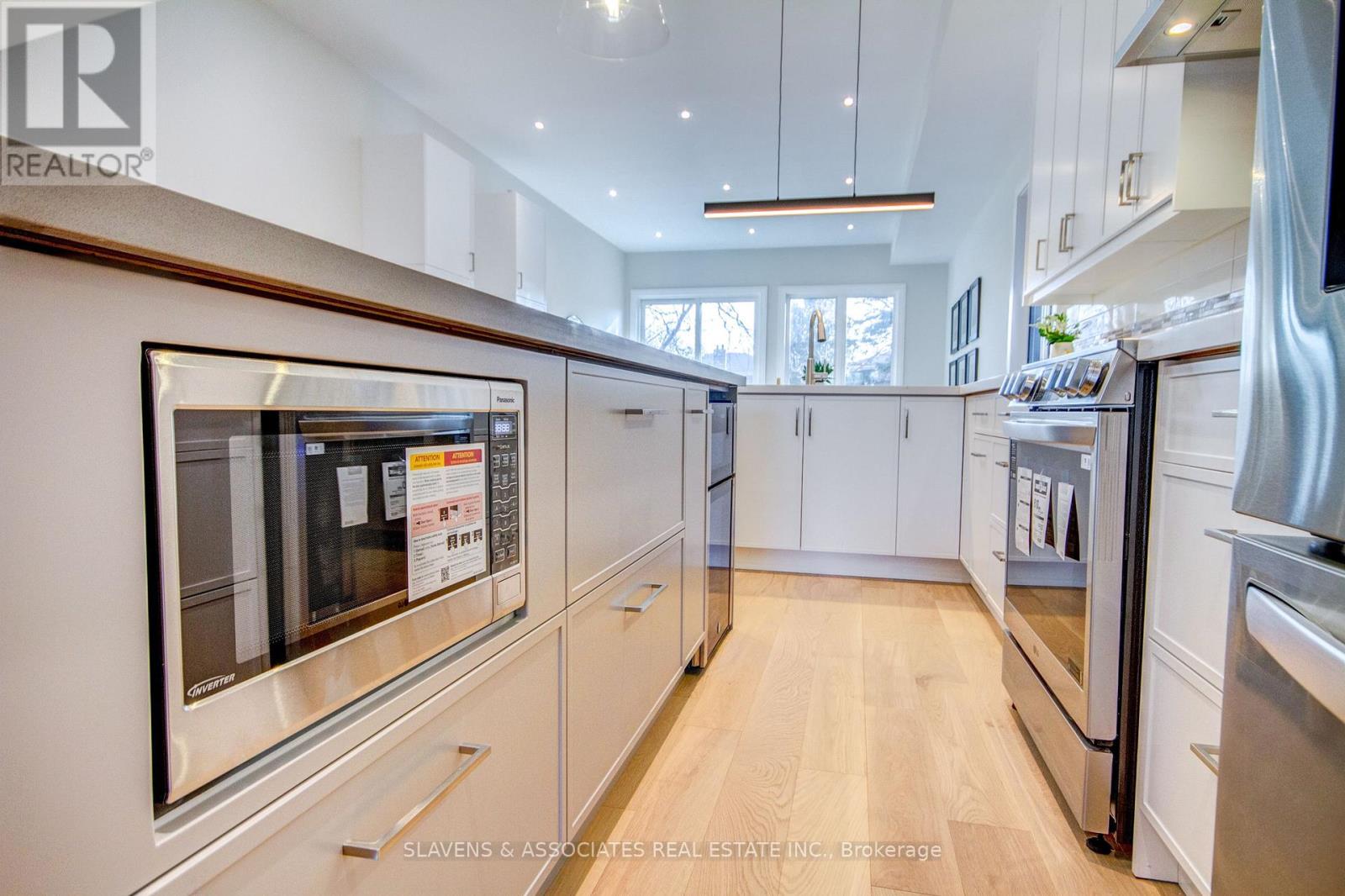 3c Linton Avenue, Toronto, Ontario  M1N 1W5 - Photo 9 - E12685830