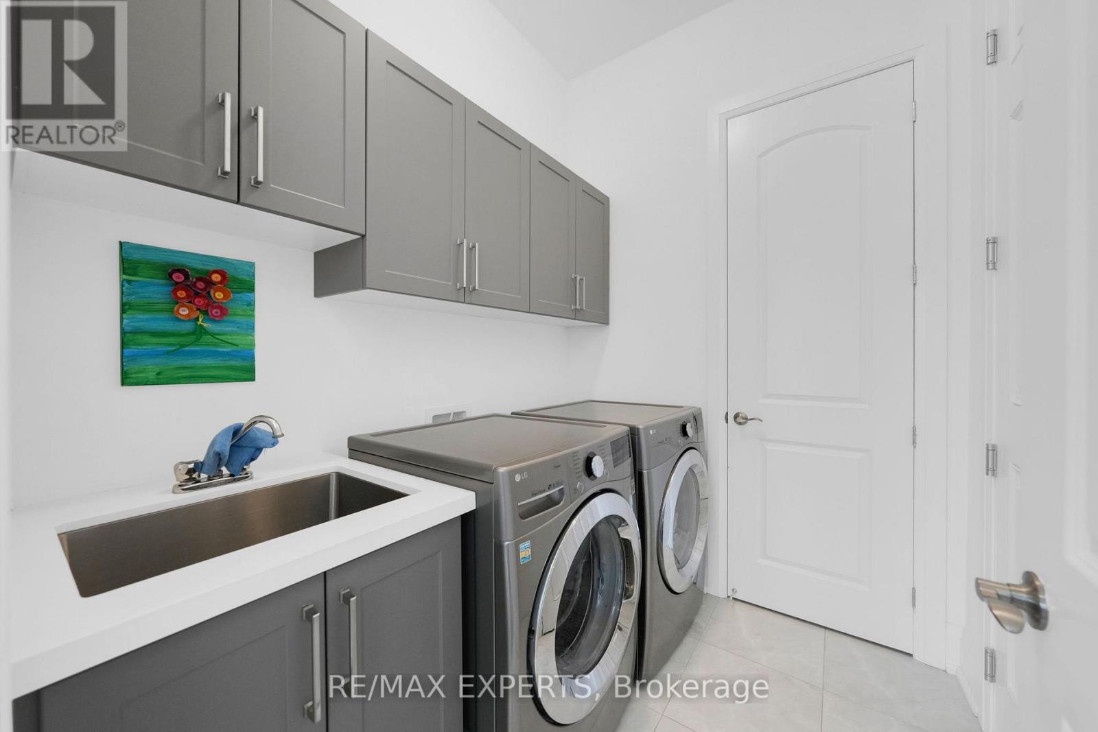 9 Wood Crescent, Essa, Ontario  L3W 0M5 - Photo 11 - N12685804