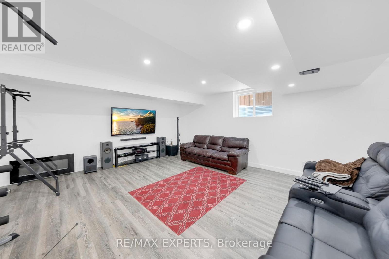 9 Wood Crescent, Essa, Ontario  L3W 0M5 - Photo 33 - N12685804