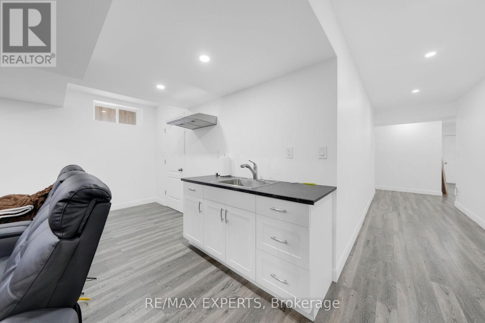 9 Wood Crescent, Essa, Ontario  L3W 0M5 - Photo 36 - N12685804