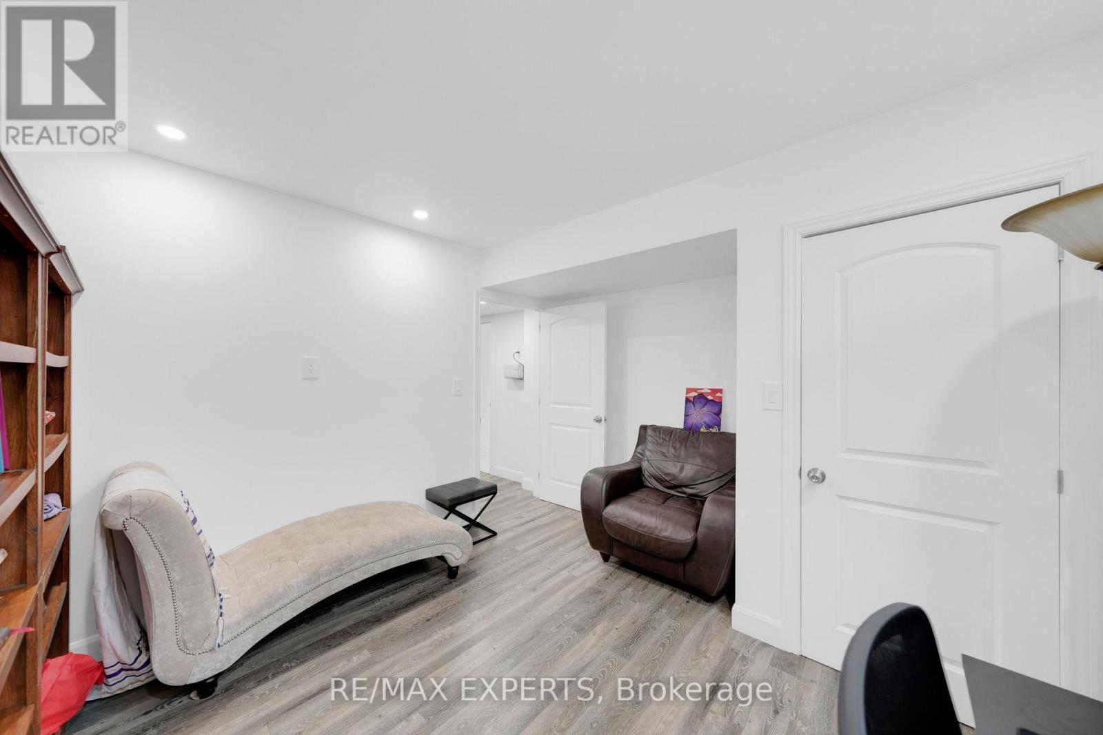 9 Wood Crescent, Essa, Ontario  L3W 0M5 - Photo 39 - N12685804