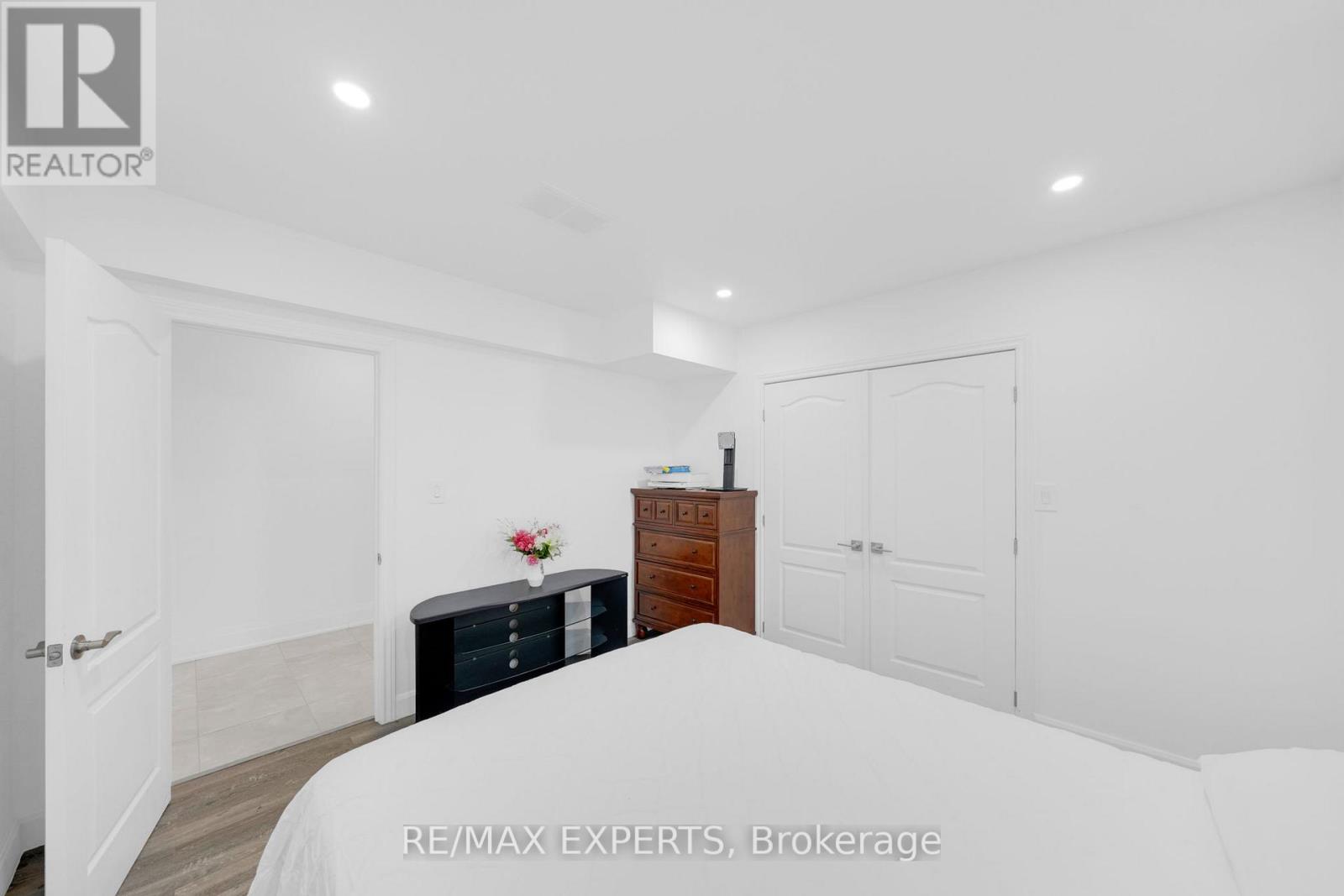 9 Wood Crescent, Essa, Ontario  L3W 0M5 - Photo 41 - N12685804