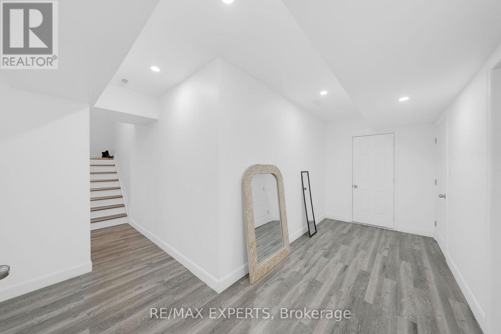 9 Wood Crescent, Essa, Ontario  L3W 0M5 - Photo 42 - N12685804