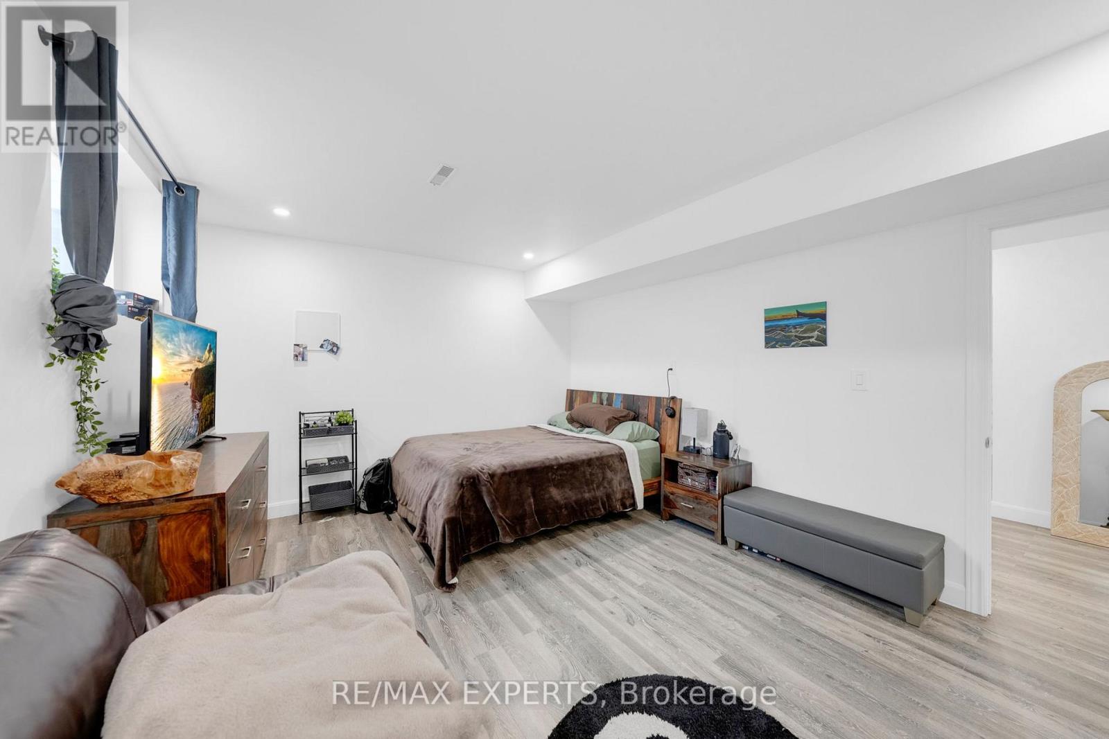 9 Wood Crescent, Essa, Ontario  L3W 0M5 - Photo 44 - N12685804