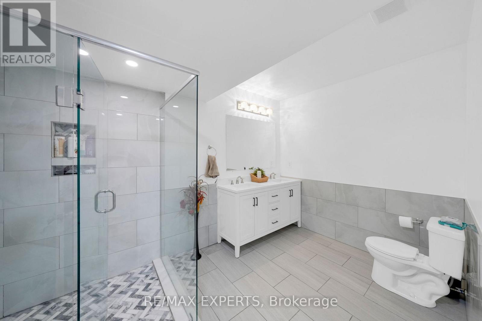 9 Wood Crescent, Essa, Ontario  L3W 0M5 - Photo 45 - N12685804