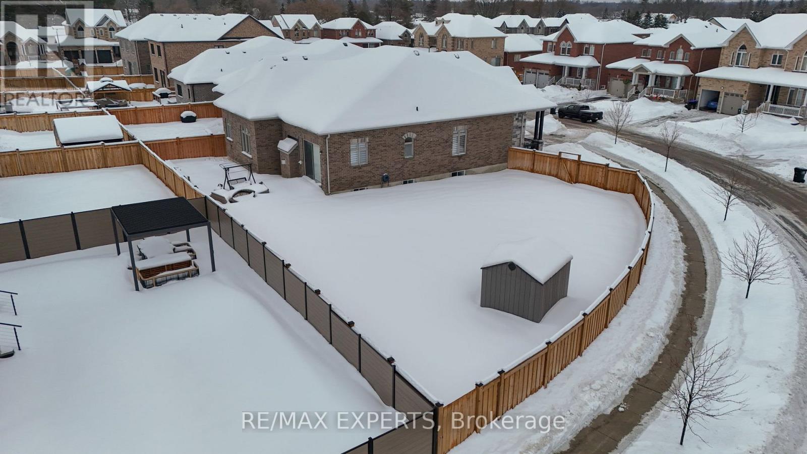 9 Wood Crescent, Essa, Ontario  L3W 0M5 - Photo 49 - N12685804