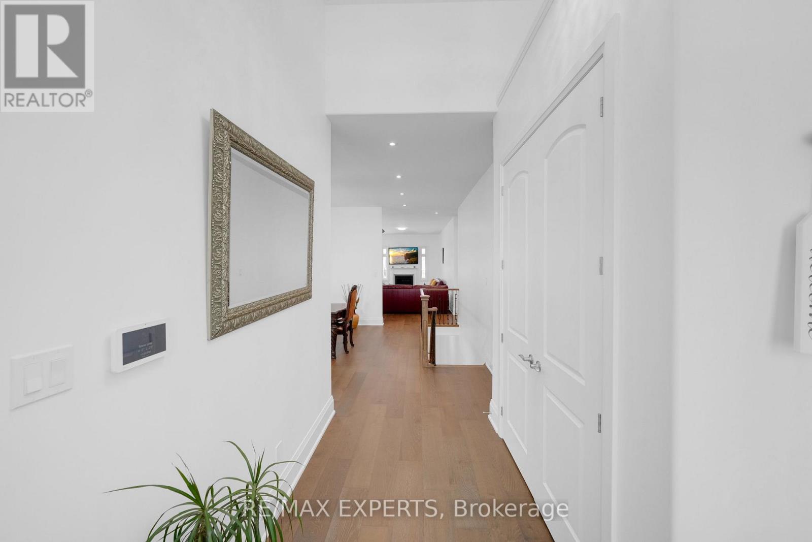 9 Wood Crescent, Essa, Ontario  L3W 0M5 - Photo 9 - N12685804