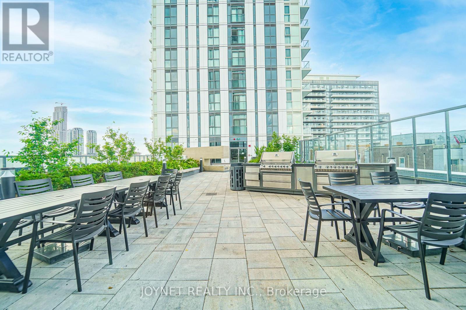 1711 - 10 Honeycrisp Crescent N, Vaughan, Ontario  L4K 5Z8 - Photo 16 - N12685808