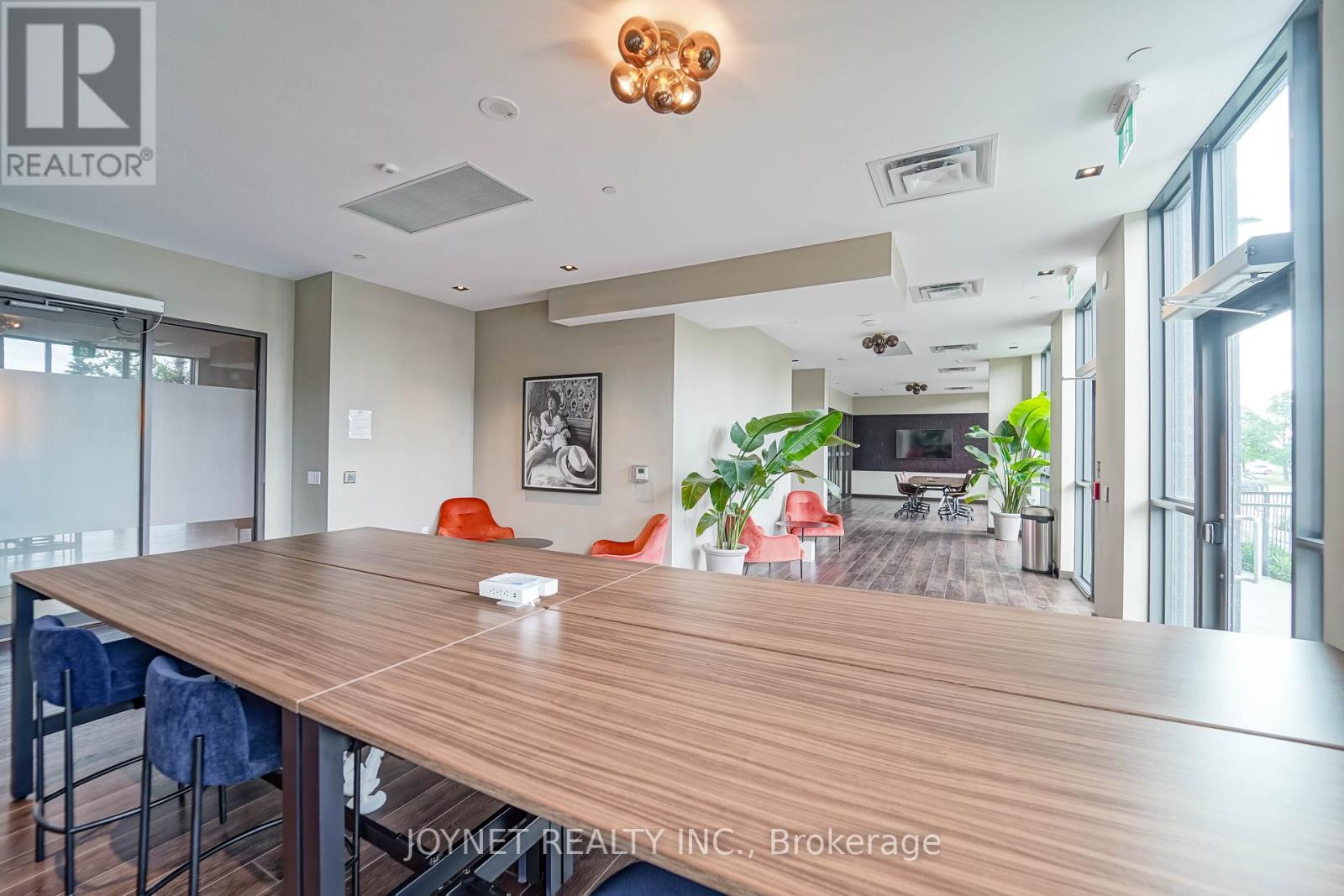 1711 - 10 Honeycrisp Crescent N, Vaughan, Ontario  L4K 5Z8 - Photo 9 - N12685808