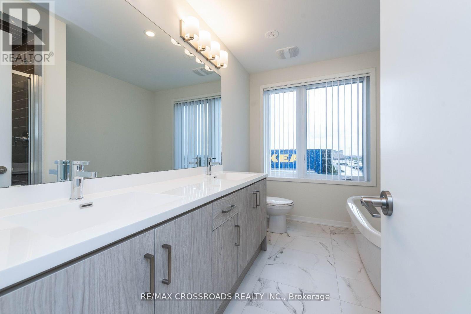 Th02 - 75 Mable Smith Way, Vaughan, Ontario  L4K 0N6 - Photo 18 - N12685926