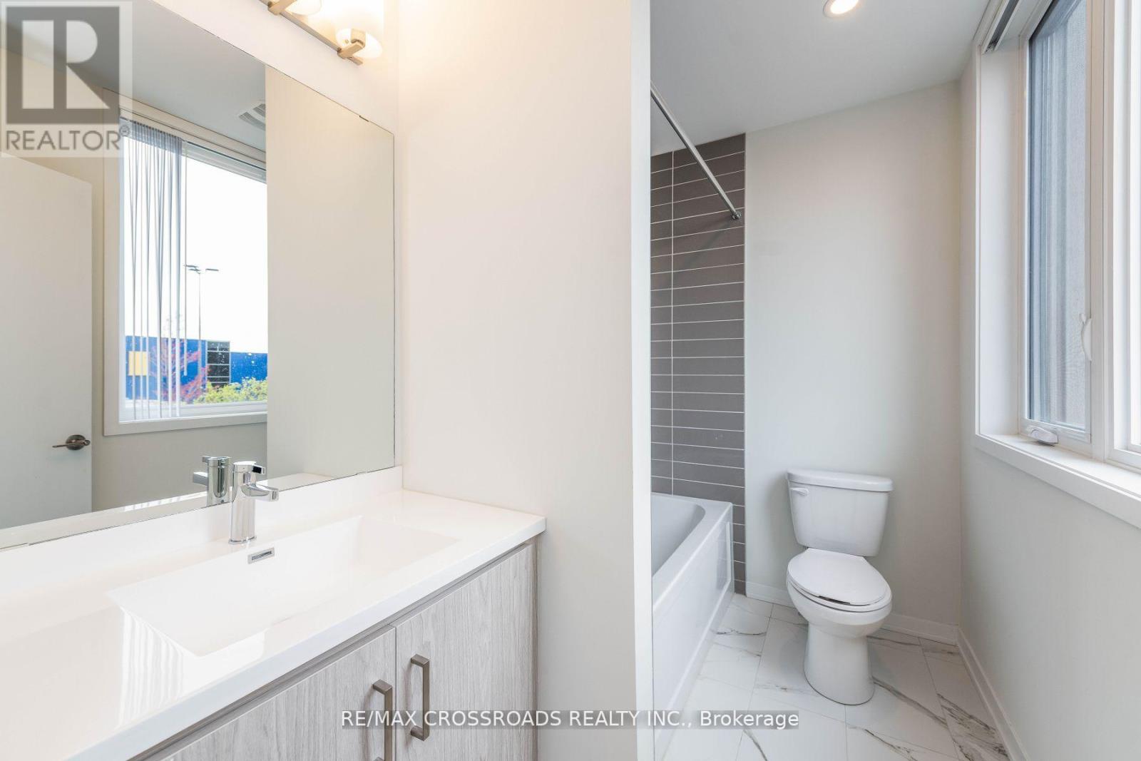 Th02 - 75 Mable Smith Way, Vaughan, Ontario  L4K 0N6 - Photo 24 - N12685926