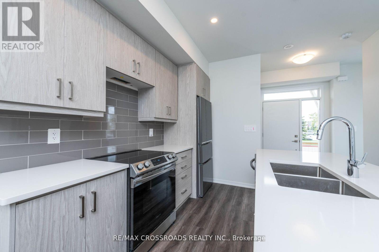 Th02 - 75 Mable Smith Way, Vaughan, Ontario  L4K 0N6 - Photo 9 - N12685926