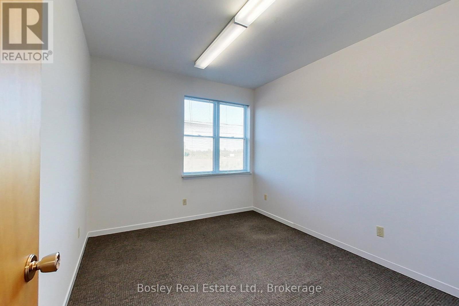 201n - 864 Hurontario Street, Collingwood, Ontario  L9Y 0G7 - Photo 6 - S12686198