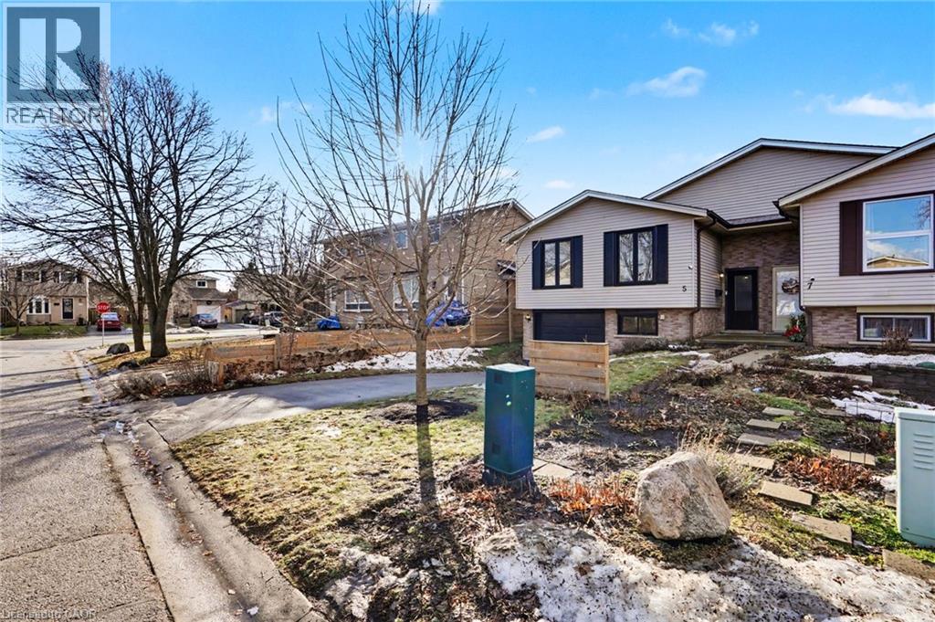 5 Equestrian Court, Brantford, Ontario  N3P 1H1 - Photo 4 - 40797564