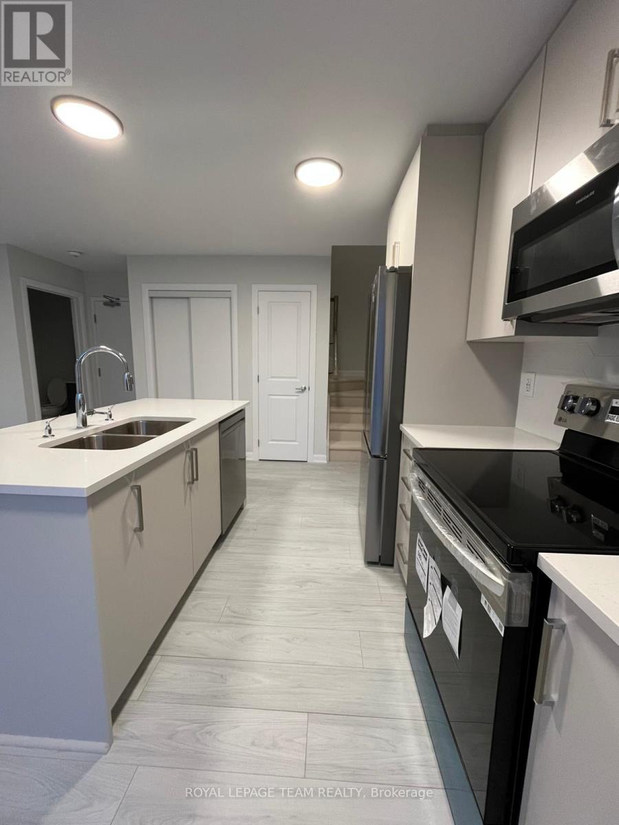 6 - 301 Glenroy Gilbert Drive, Ottawa, Ontario  K2J 7N6 - Photo 11 - X12668070