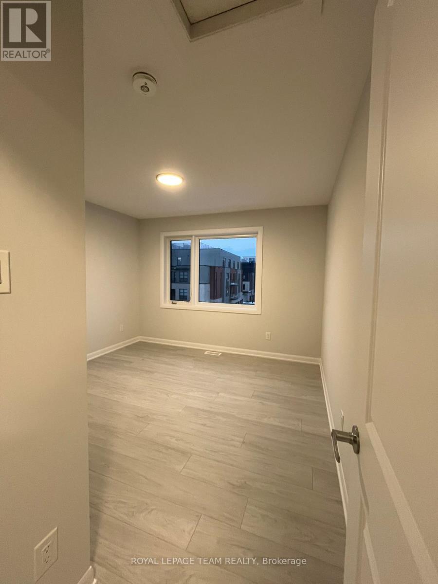 6 - 301 Glenroy Gilbert Drive, Ottawa, Ontario  K2J 7N6 - Photo 18 - X12668070