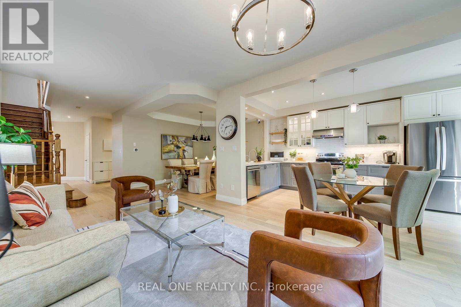 2296 Parkglen Avenue, Oakville, Ontario  L6M 4R3 - Photo 13 - W12685820