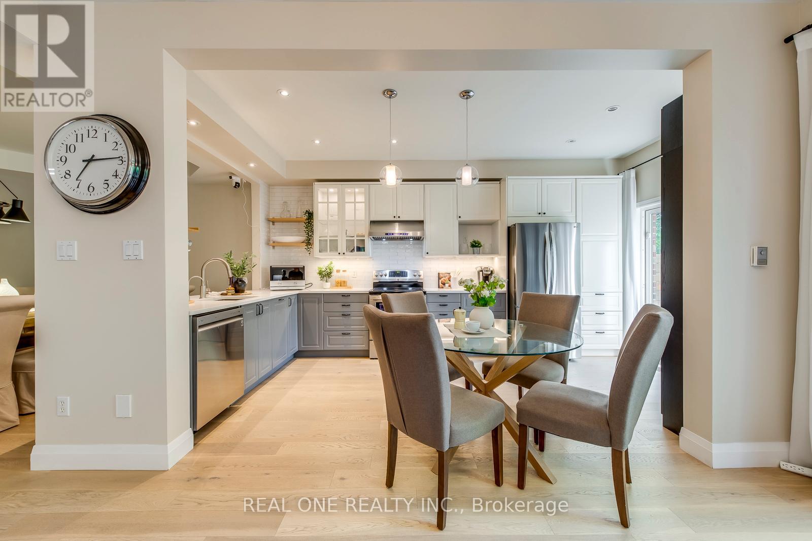 2296 Parkglen Avenue, Oakville, Ontario  L6M 4R3 - Photo 18 - W12685820