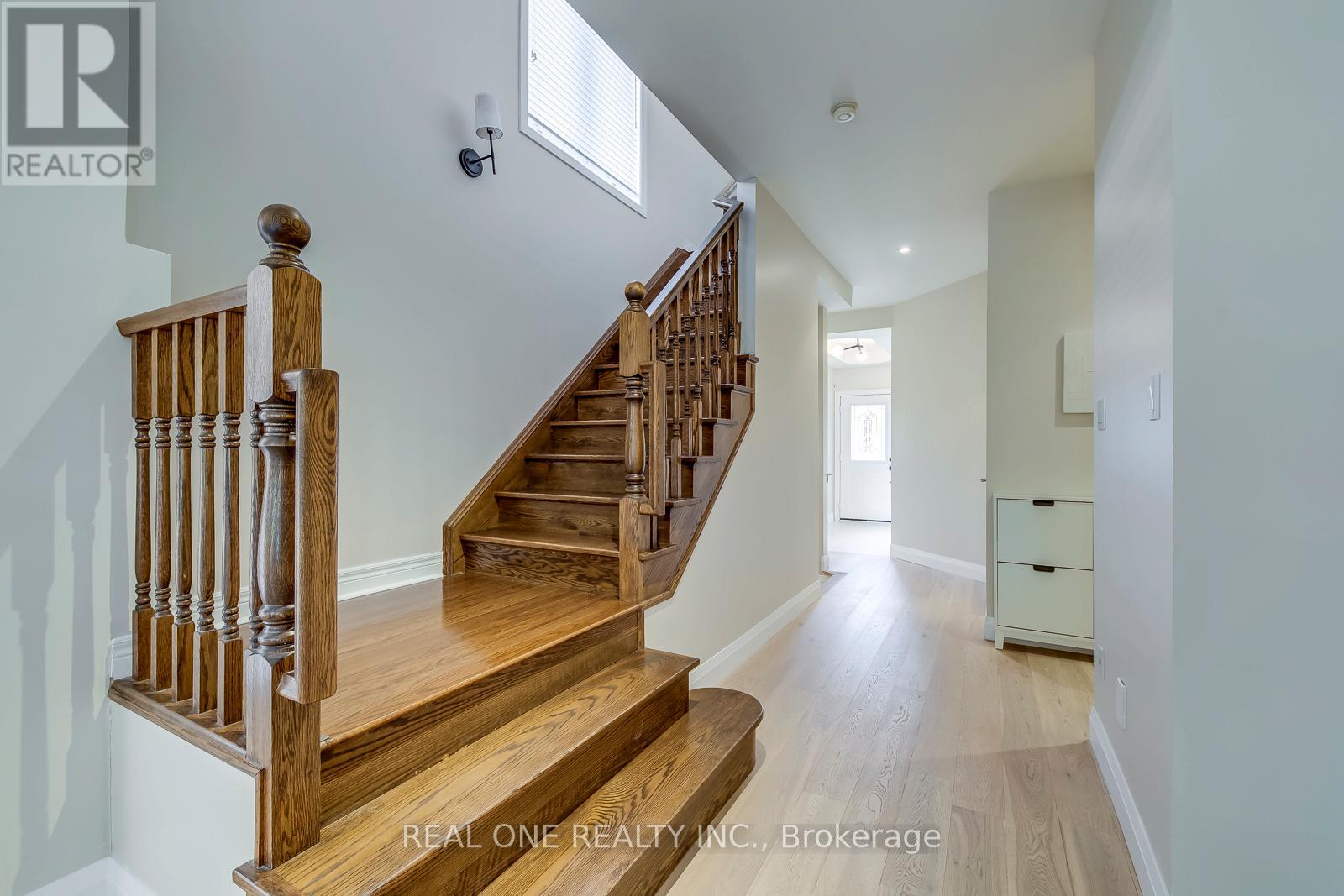 2296 Parkglen Avenue, Oakville, Ontario  L6M 4R3 - Photo 21 - W12685820